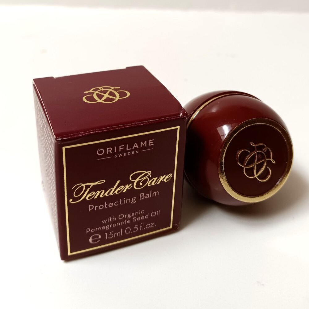 Oriflame - Tender Care Protecting Balm for Lips w/ Pomegranate Seed Oil - 15 ml